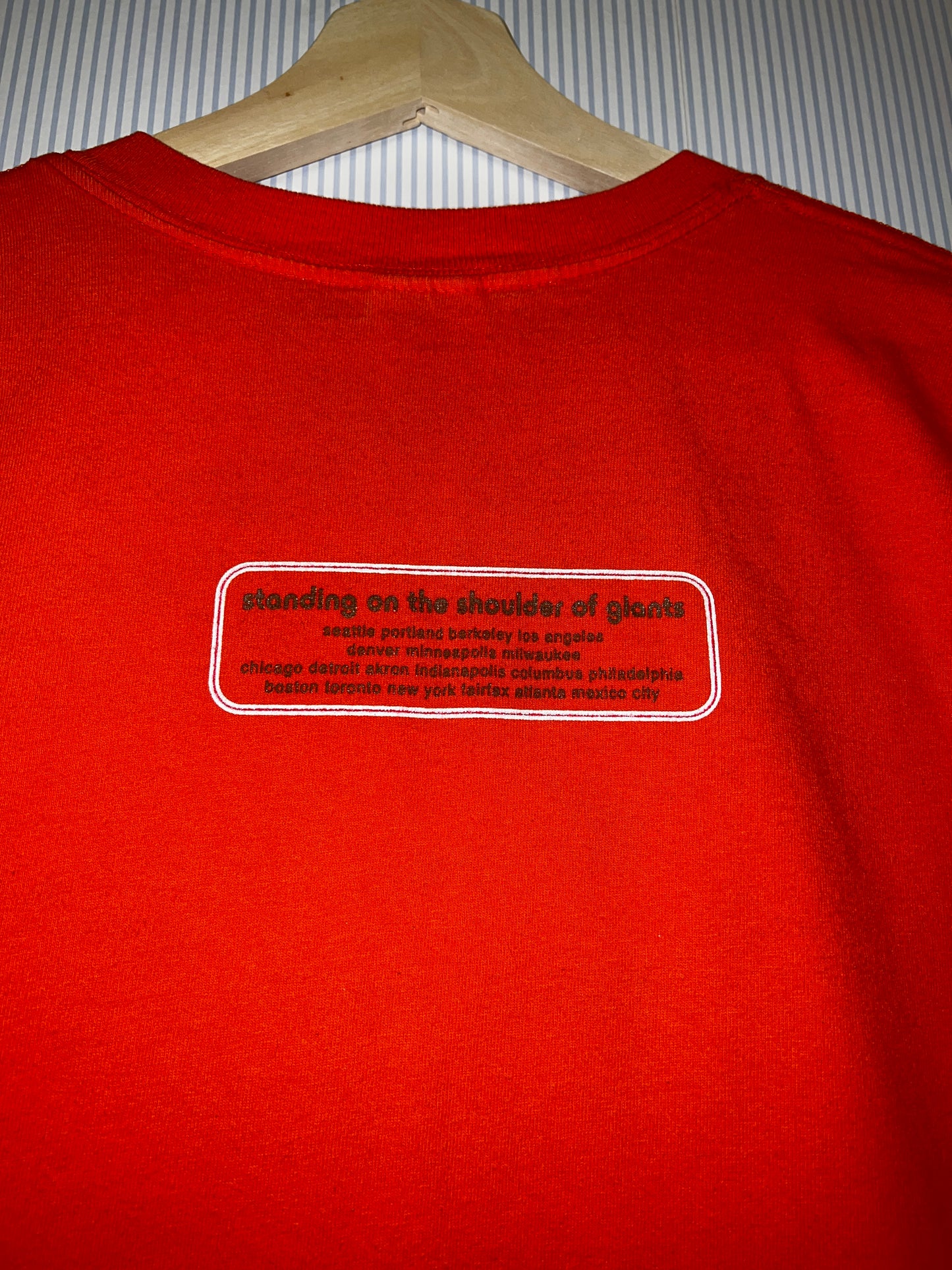 Vintage 2000 Oasis Standing On The Shoulders Of Giants Tee