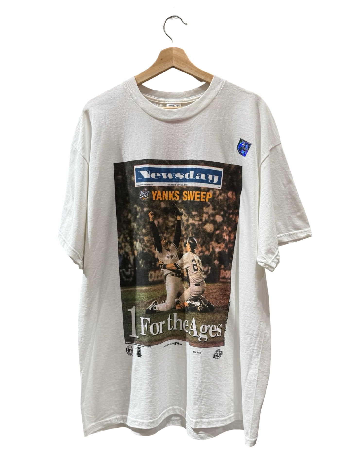 Vintage DS 1998 New York Yankees Newspaper Tee