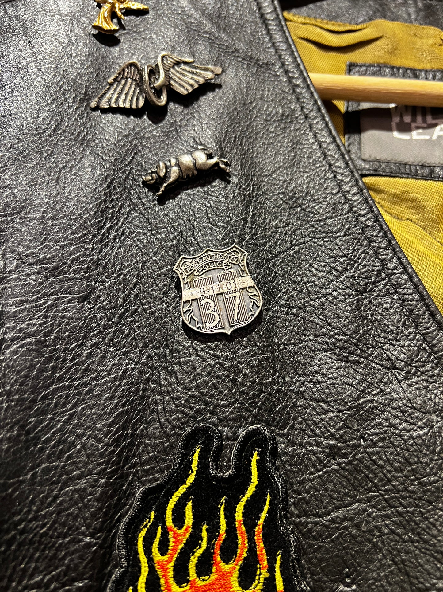 Vintage 90s Harley Davidson Leather Vest 9/11 Vietnam Pins