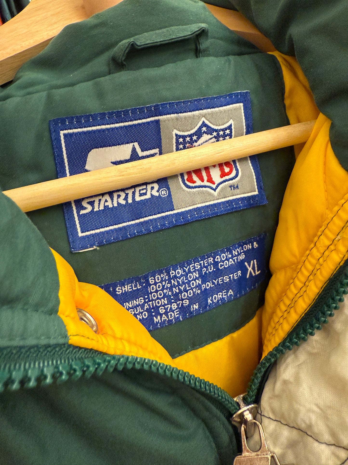 Vintage 90s Green Bay Packers Starter NFL Puffer Jacket