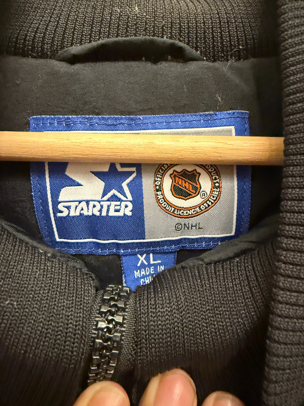 Vintage 90s Philadelphia Flyers NHL Starter Jacket KIF Vintage