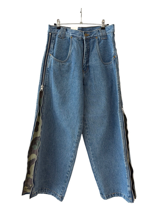 31 x 29 y2k Sarali Skater Zip Camo Jeans