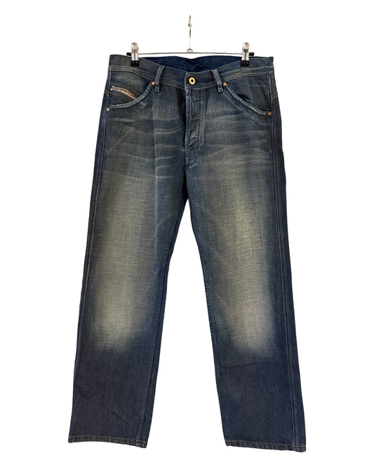 32 x 30 y2k Diesel Faded Jeans