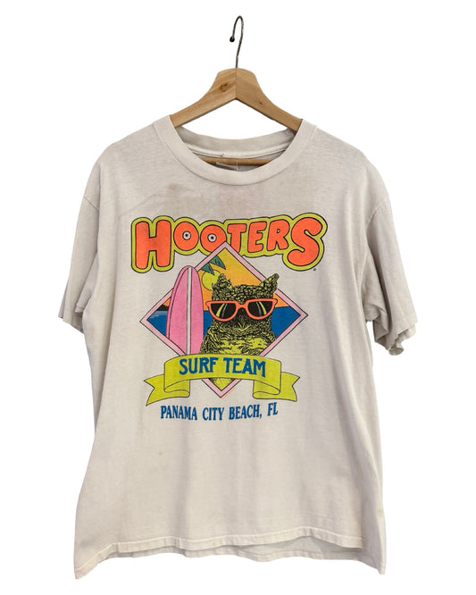 Vintage 90s Hooters Surf Club Promo Tee