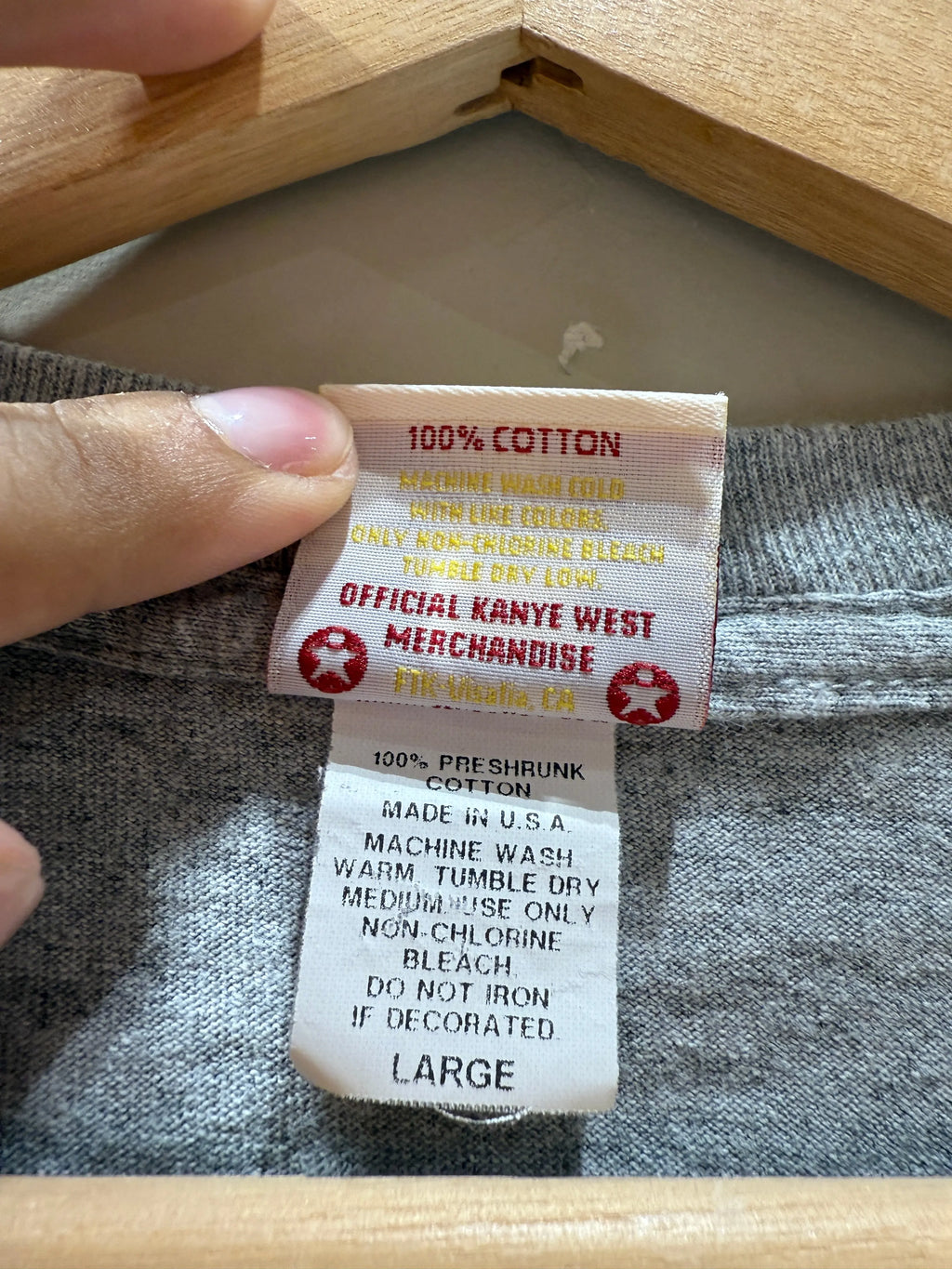 Vintage 2004 Kanye West College Dropout Official Tee KIF Vintage